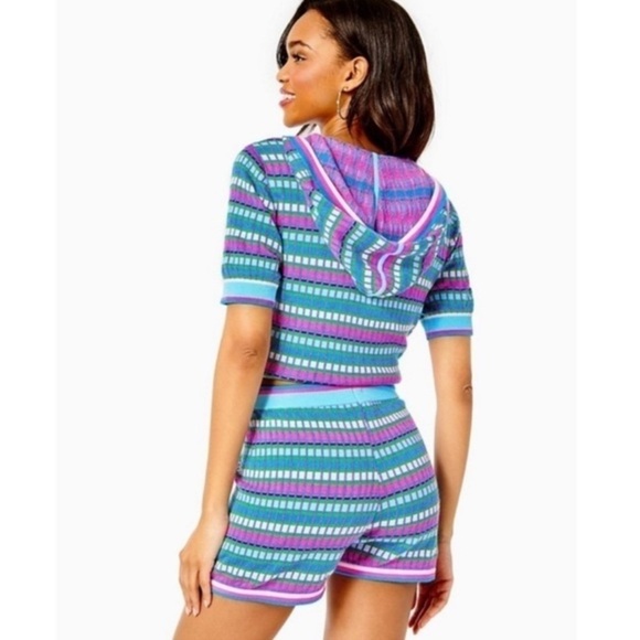 Lilly Pulitzer 3" Avington Sweater Shorts
NWT Sz XL - Picture 3 of 7